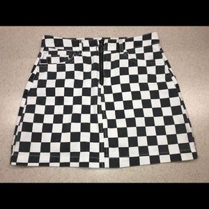 BDG CHECKERED SKIRT